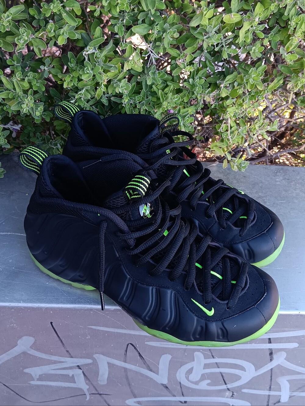 NIKE AIR FOAMPODITE One Black Volt Green  HF2902 001 Sneakers Shoes Mens SZ 9